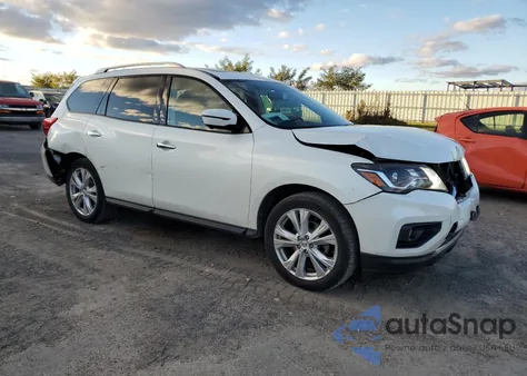 2019 Nissan Pathfinder S z USA, uszkodzony, nr VIN 5N1DR2MM0KC589077